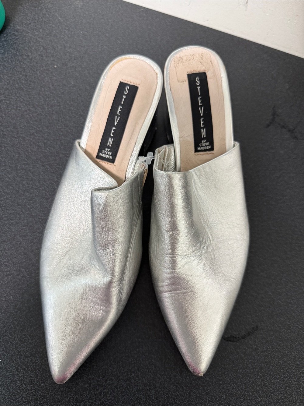 Steve Madden Silver Pointed-Toe Slip-On Mules